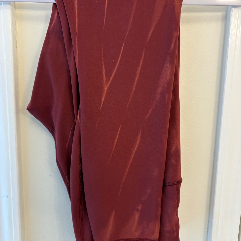 Lululemon Wunder Train Leggings - Picture 3 of 8